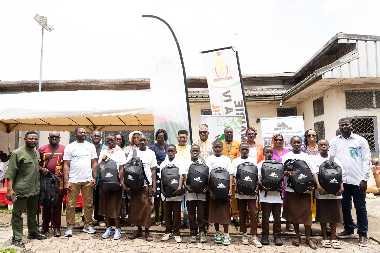 CIMENCAM soutient l’éducation et la sécurité routière à Douala 4