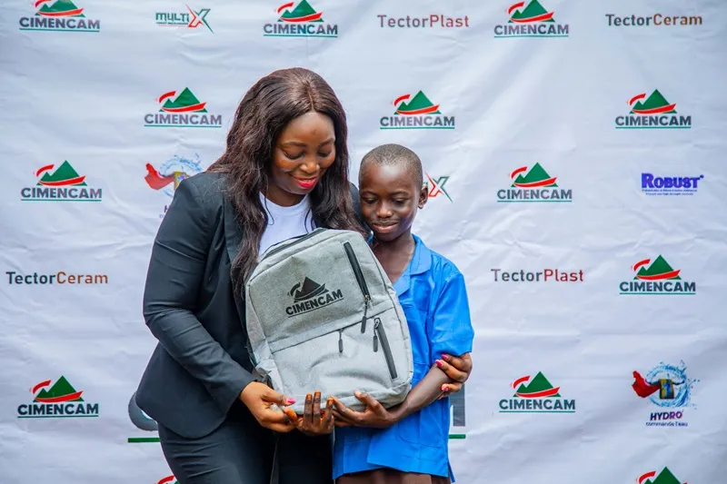 excellence-scolaire-et-securite-routiere-un-duo-gagnant-pour-les-jeunes-de-djoungo1.JPG