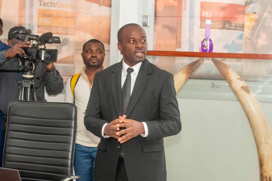visite-du-ministre-des-mines-de-l-industrie-et-du-developpement-technologique4.jpeg