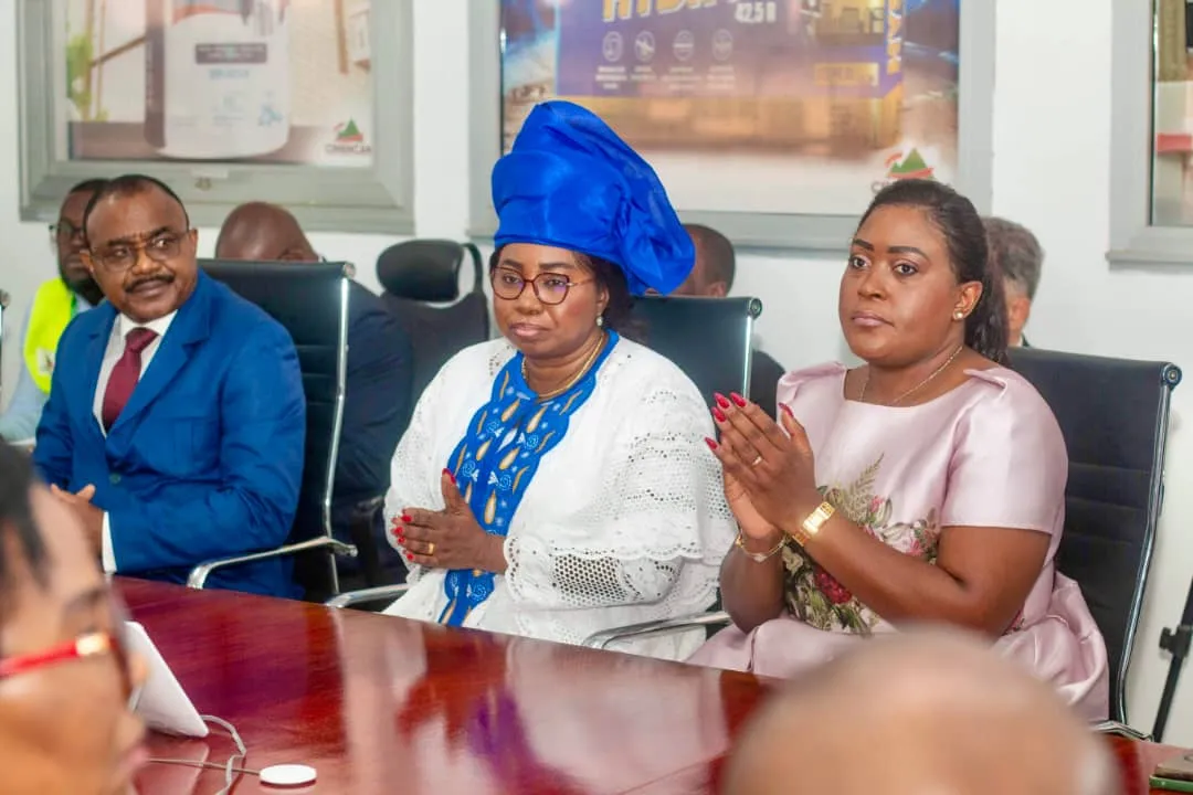 visite-du-ministre-des-mines-de-l-industrie-et-du-developpement-technologique5.jpeg
